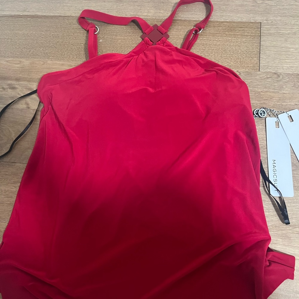 MagicSuite Tankini top - Picture 3 of 6